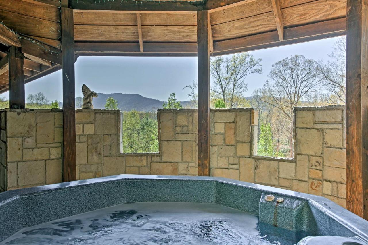 Unique Murphy Retreat With Hot Tub, Pond And Waterfallヴィラ エクステリア 写真